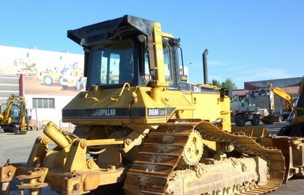 Bulldozer > Bulldozer > Caterpillar > D6M