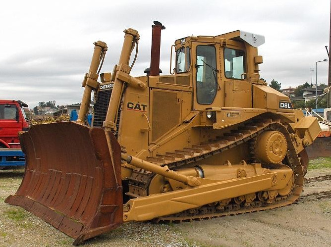 Bulldozer > Bulldozer > Caterpillar > D8 R II