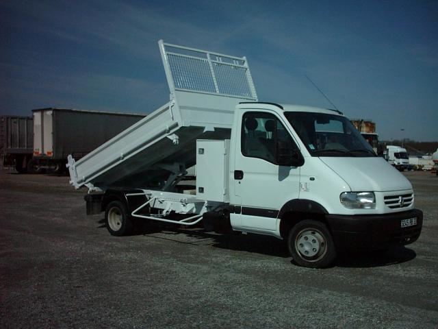 Camion benne > Porteur benne 4X2 <3T5 > Renault > 3.5 T
