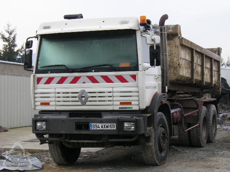 Camion benne > Porteur benne 6X4 > Renault > G300