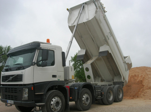 Camion benne > Porteur benne 8X4 > Volvo > 8X4