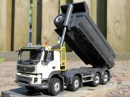 Camion benne > Porteur benne 8X4 > Volvo > .