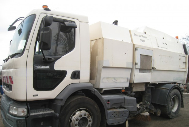 Camion porteur > Aspiratrice de Terrassement > Renault > 15 T 