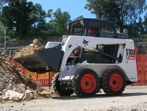 Chargeuse > Chargeuse compacte sur pneus > Bobcat > S 100