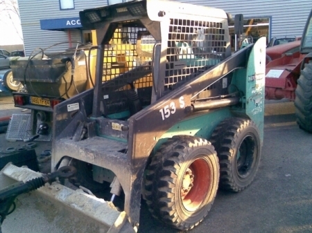 Chargeuse > Chargeuse compacte sur pneus > Thomas > T 83 
