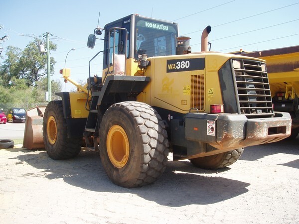 Chargeuse > Chargeuse sur pneus > Komatsu > WA 380 