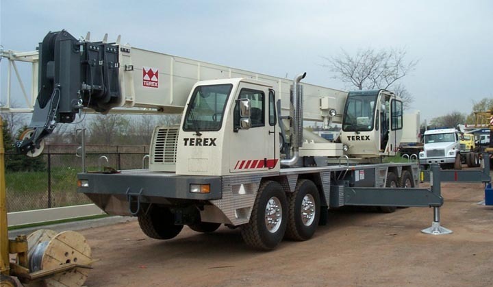 Grue mobile > Grue mobile automotrice &agrave; fl&egrave;che t&eacute;lescopique > Terex > .