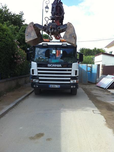Grue mobile > Grue mobile routi&egrave;re &agrave; fl&egrave;che t&eacute;lescopique > Scania > .p114