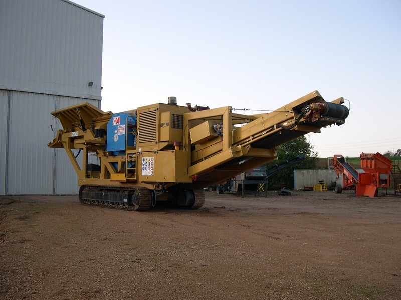 Mat&eacute;riel pour la mise en oeuvre du b&eacute;ton > Concasseur mobile > Om > ARGO
