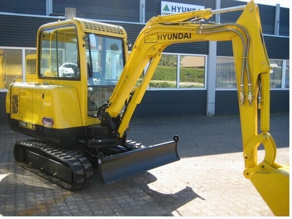 Mini-pelle hydraulique > Mini-pelle hydraulique sur chenilles > Hyundai > 28