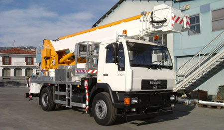 Nacelle > Nacelle t&eacute;lescopique sur porteur > Multitel > J 335