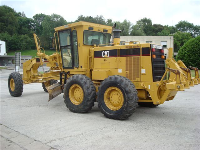 Niveleuse > Niveleuse &agrave; ch&acirc;ssis articul&eacute; 6x4 > Caterpillar > 12H
