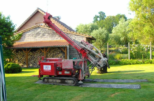 Pelle hydraulique > Pelle hydraulique pour forages et puits > Egt > DC 180