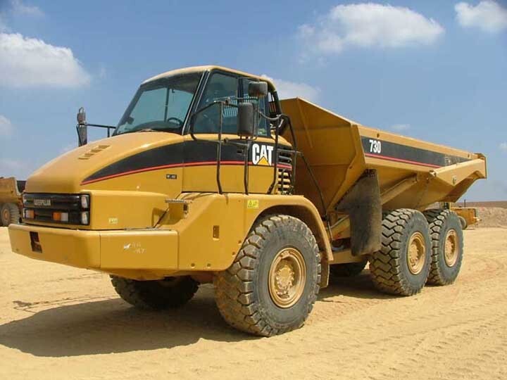 Tombereau articul&eacute; > Tombereau articul&eacute; 6x6 > Caterpillar > 730
