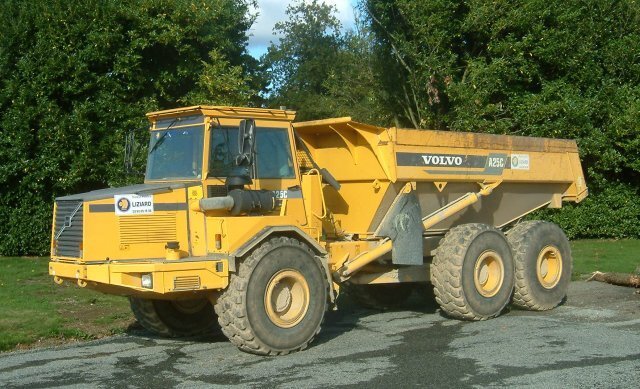 Tombereau articul&eacute; > Tombereau articul&eacute; 6x6 > Volvo > A25C
