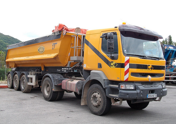 Tracteur routier > Semi-benne > Renault > 38 T 