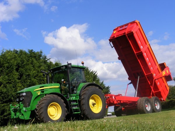 Tracteur > Tracteur avec benne > John Deere > BENNE TP