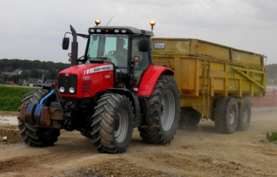 Tracteur > Tracteur avec benne > Massey Ferguson > 6485