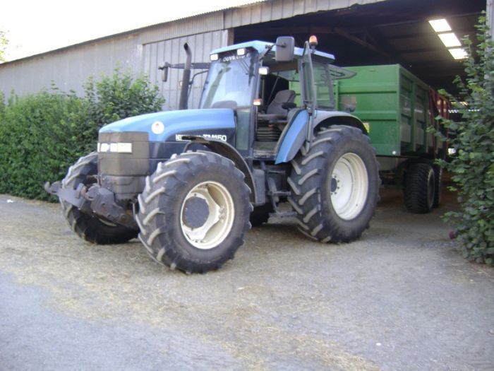 Tracteur > Tracteur avec benne > New holland > TM 150 