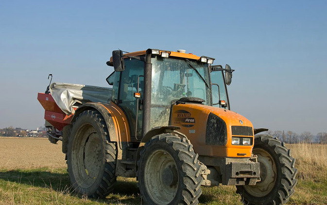 Tracteur > Tracteur de chantier 4x4 > Renault > 155