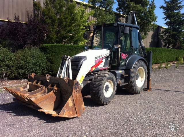 Tractopelle > Tractopelle 4x roues motrices > Terex > 860 SX