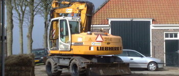 Liebherr A 900