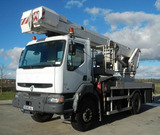 Nacelle télescopique sur porteur Renault 61 M