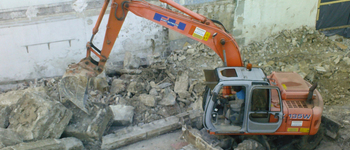 Hitachi ZX 135 W