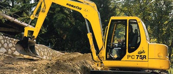 Komatsu PC 75 R2