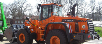 Doosan DL 300