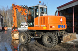 Pelle hydraulique sur pneus Fiat Hitachi FH 120 W