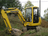 Mini-pelle hydraulique sur chenilles Komatsu PC 27