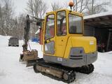 Mini-pelle hydraulique sur chenilles Volvo EC35